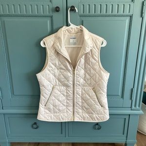 Old Navy Quilted Vest Size Medium Cream Color with Pockets
